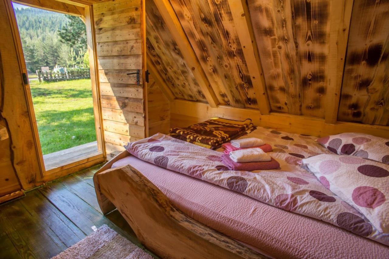 Eco Camp Chalets Pod Gorom Жабляк Екстер'єр фото
